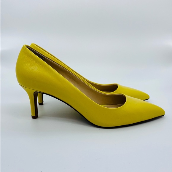 NWOT Franco Sarto Yellow Pumps, Size 7M - Picture 4 of 5